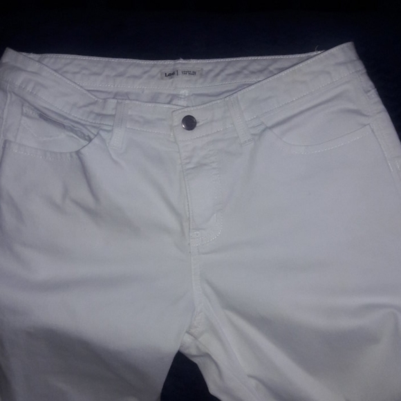 Capri Pants - Picture 2 of 4